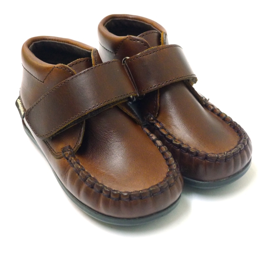 Bota vestir niño velcro Carrile