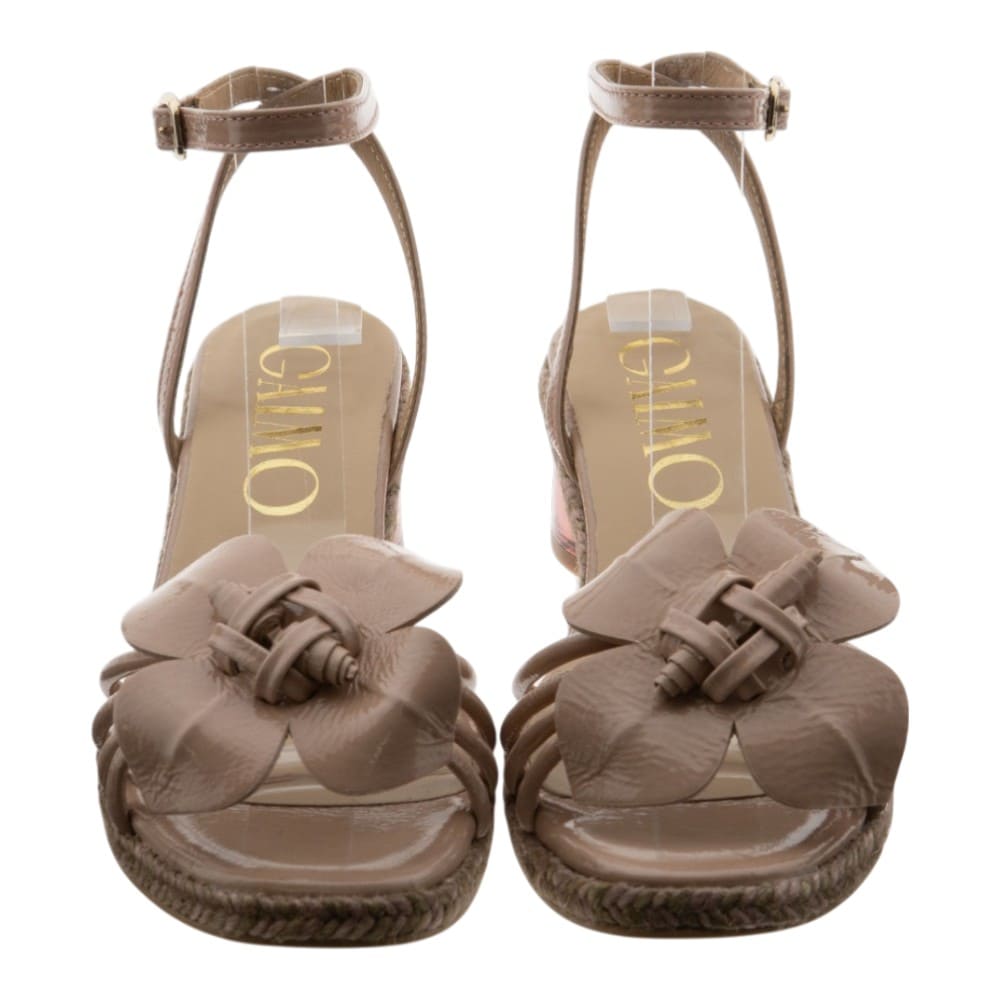 Sandalias charol nude tacón bajo Gaimo foto 2