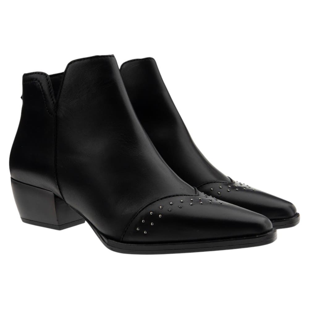 Botines camperos negros tachas Vexed Setien