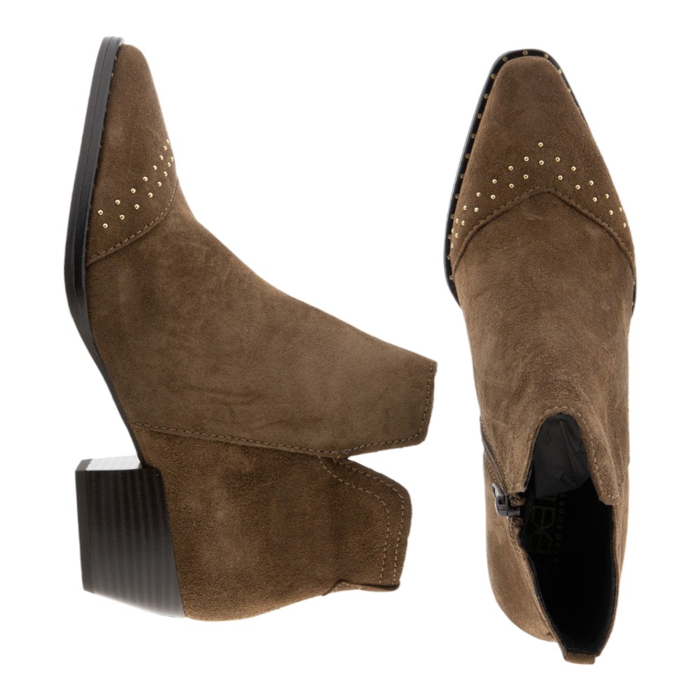 Botines camperos ante adorno tachas Vexed | Carrilé foto 2