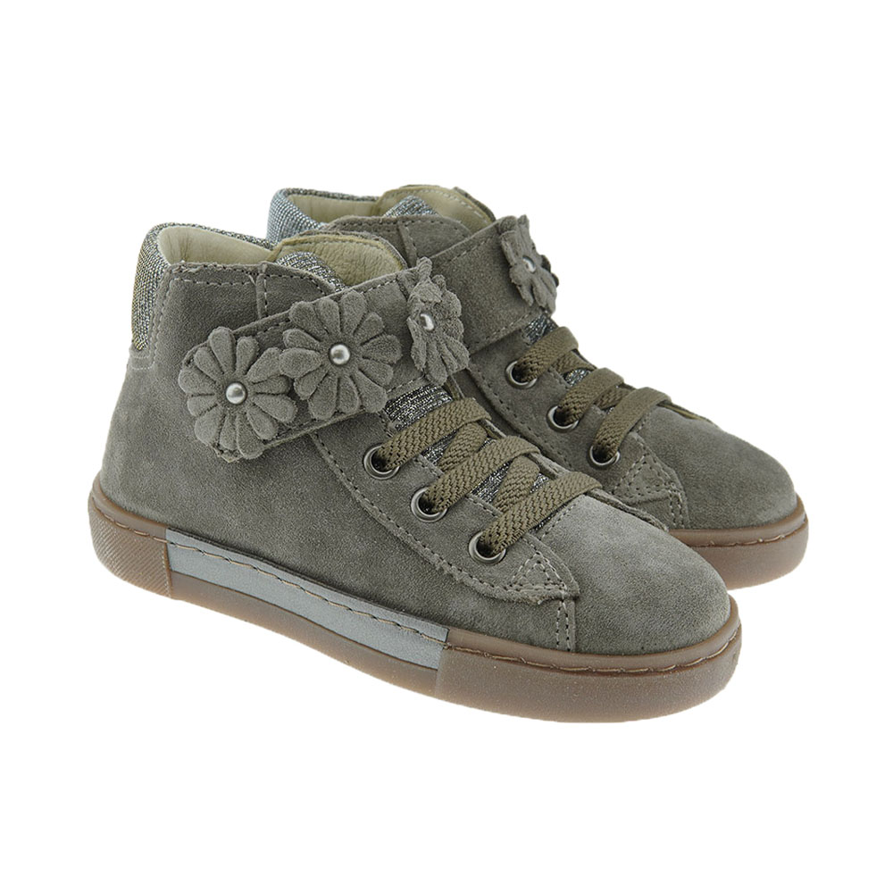 Bota sport ni?�a tachuelas velcro Primigi Shade