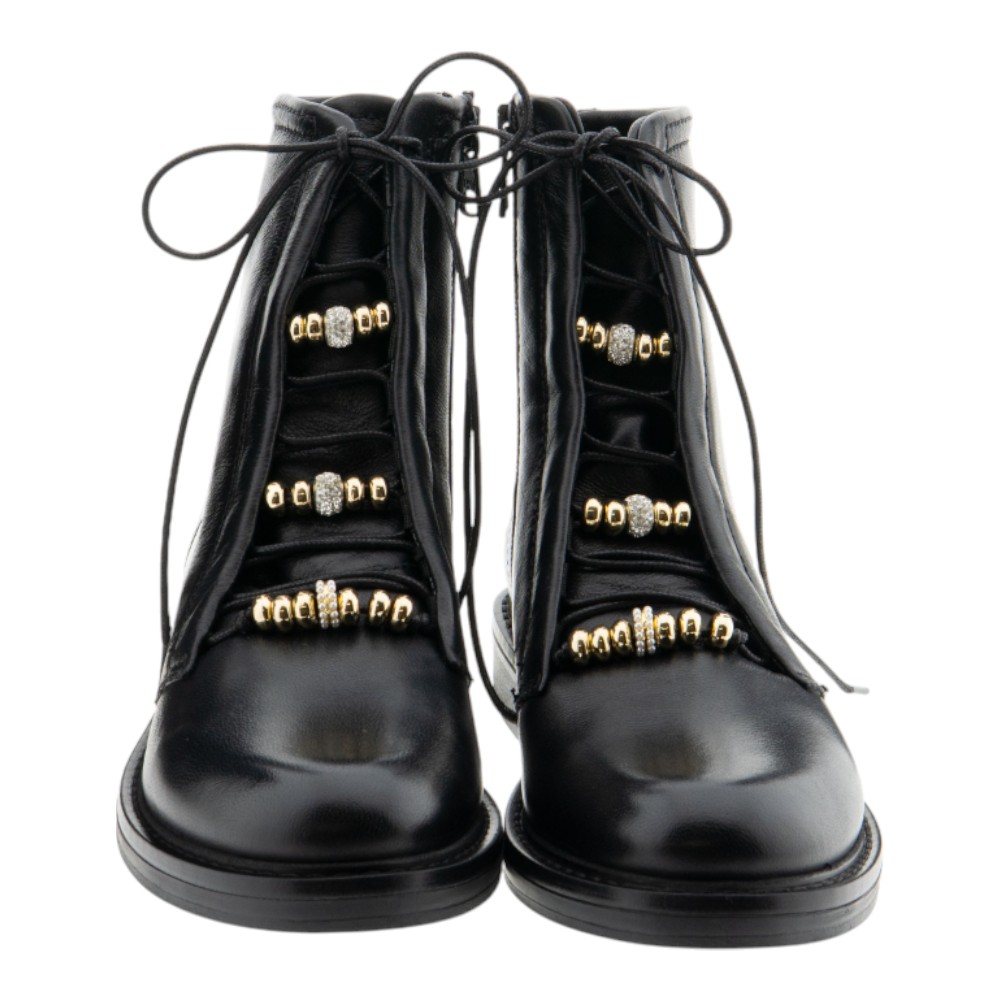 Botines cordones mujer negros con detalles dorados | Carrilé foto 2