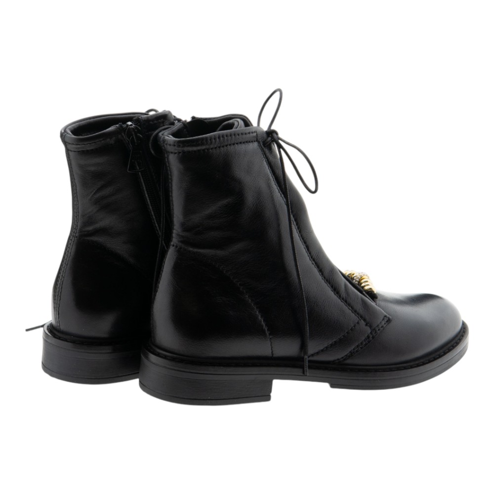 Botines cordones mujer negros con detalles dorados | Carrilé foto 4