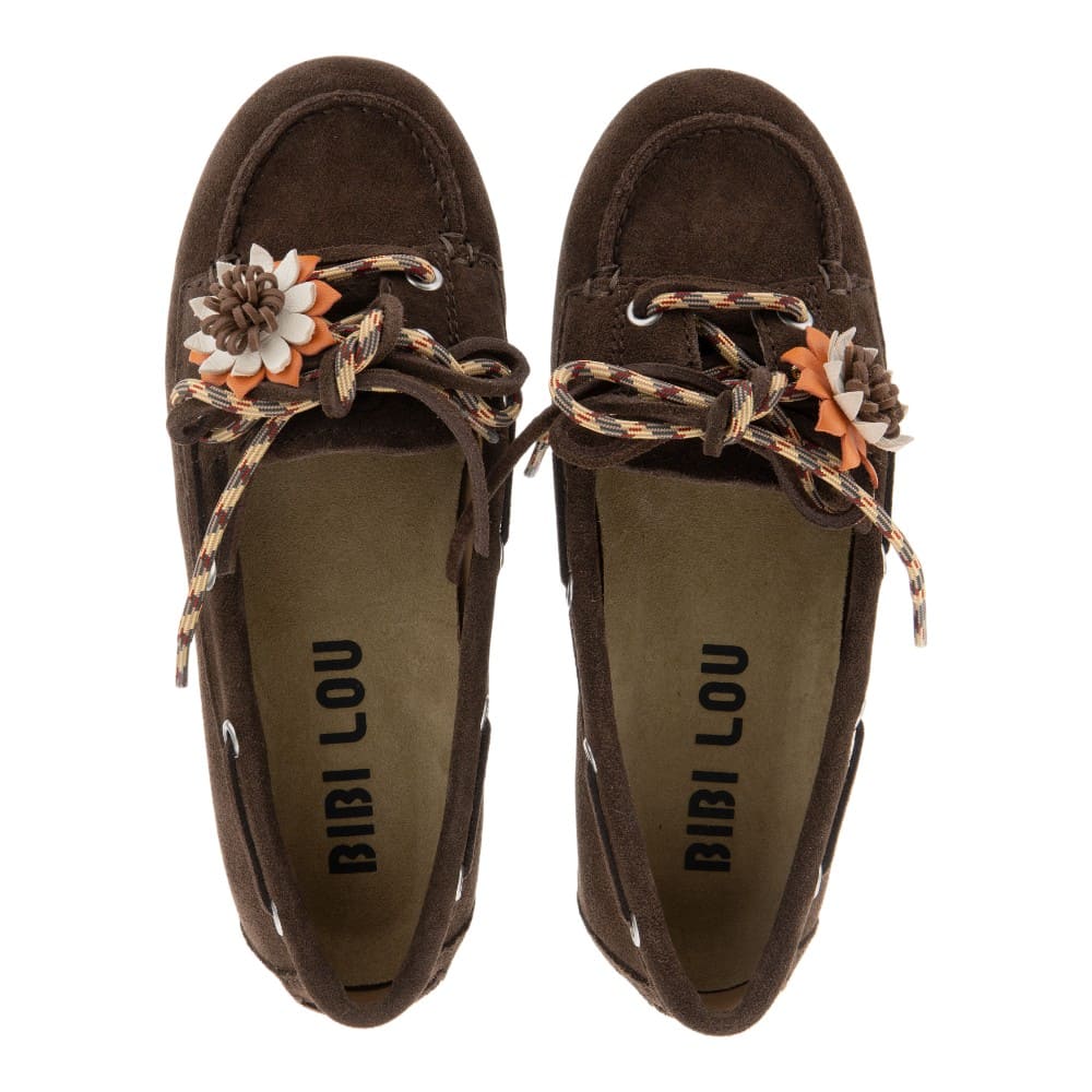 Náuticos marrones mujer Bibilou con detalle floral foto 2