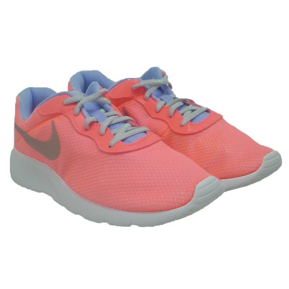 deportiva cordones Nike Tanjun